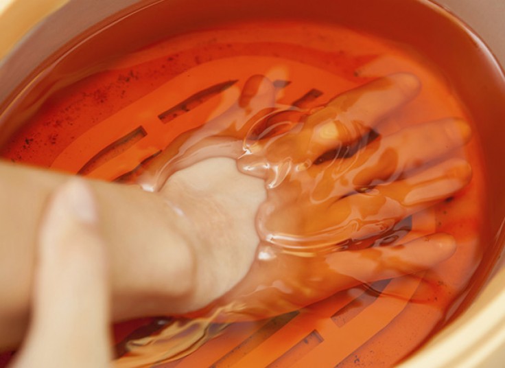 پارافین تراپی در سالن آدلیا