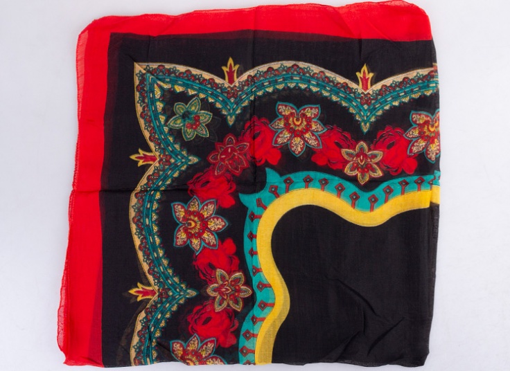 روسری نخی طرحدار