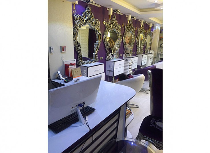 پاکسازی پوست در سالن رویای سپید