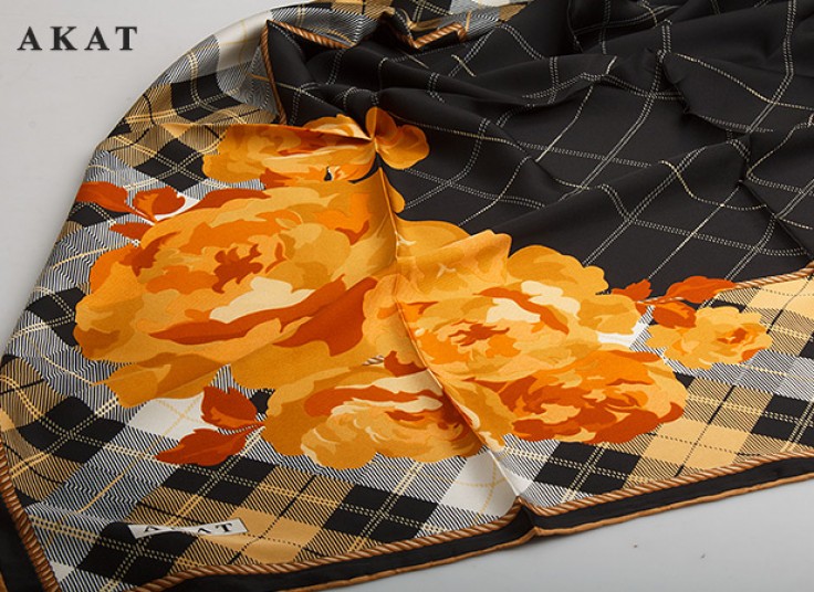 روسری ساتن AKAT