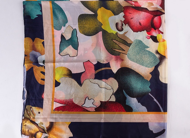 روسری ساتن قواره دار Ziboo