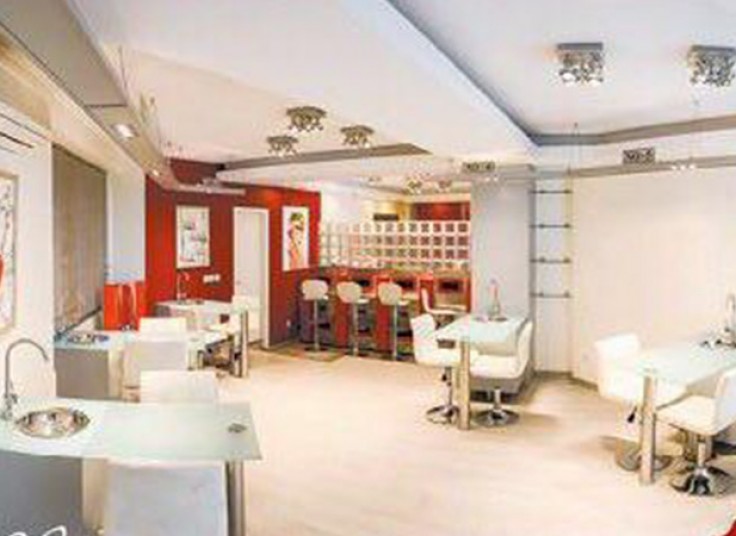 خدمات ناخن مانیا