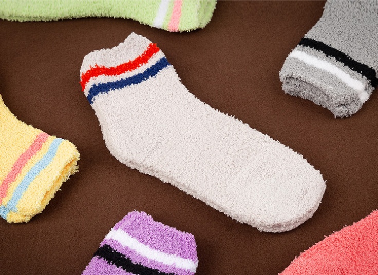 جوراب حوله ای زنانه