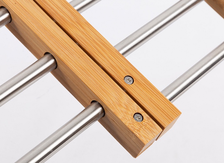 زیر قابلمه‌ای فلزی کشویی