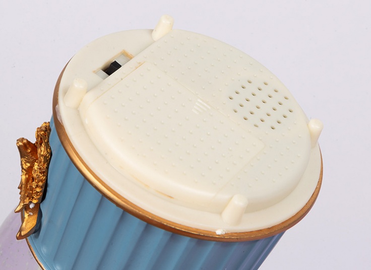 گوی موزیکال مدل پمپی