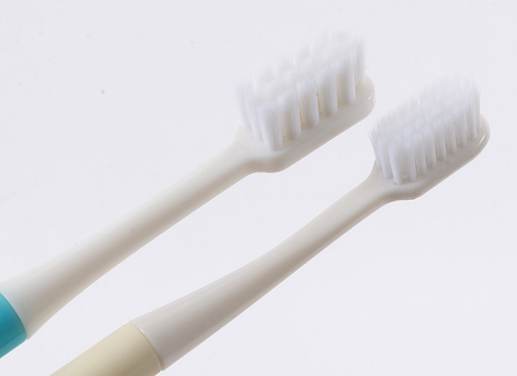 مسواک بچگانه فانتزی