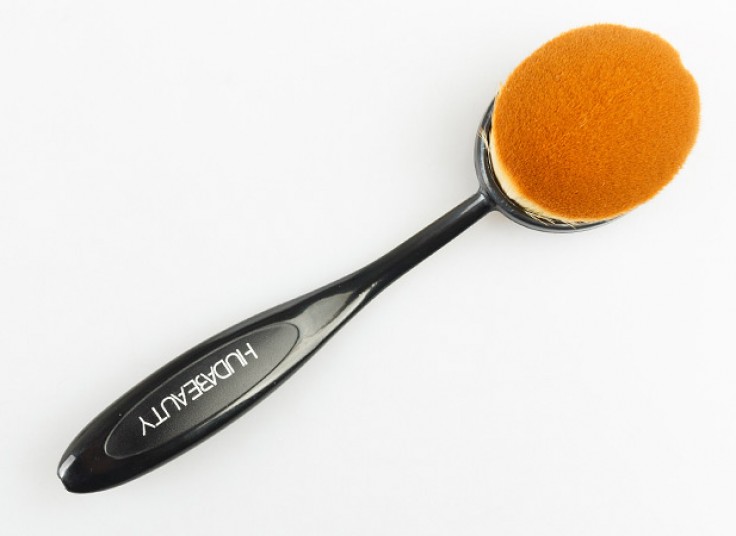 براش حرفه ای Huda Beauty