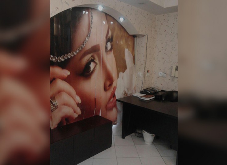 لیفت گچی ماساژ و آبرسانی صورت در انستیتو زیبایی مریم