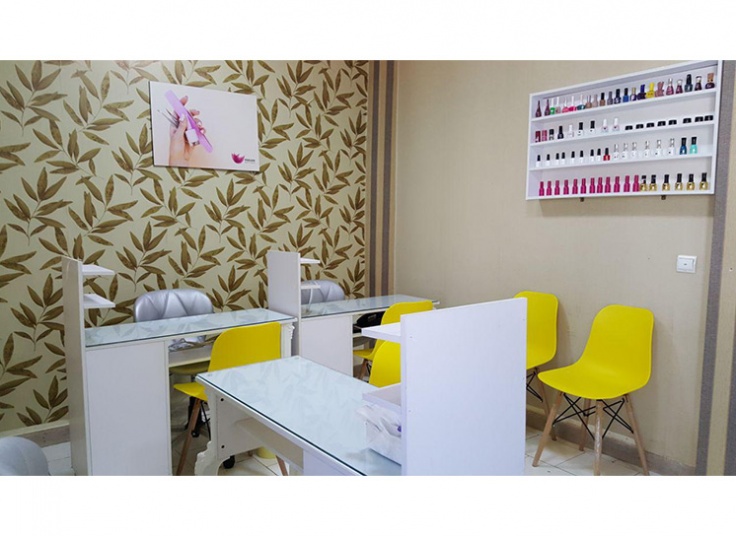 خدمات ناخن در سالن پرجان