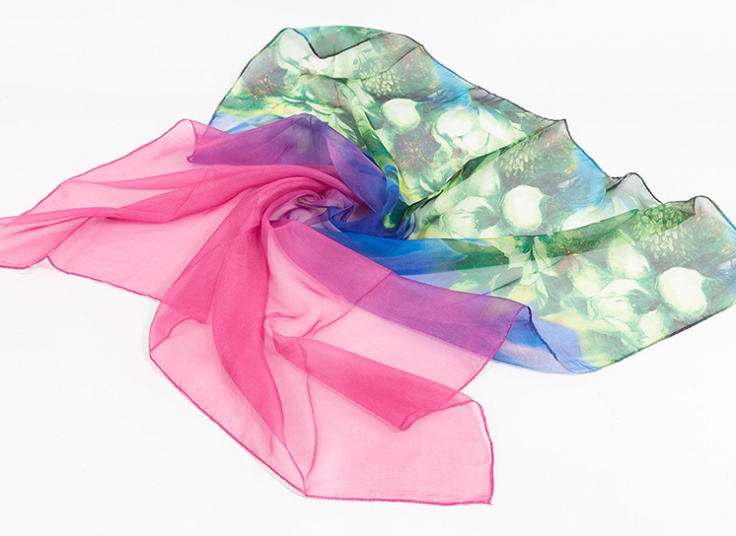 روسری حریر گلدار