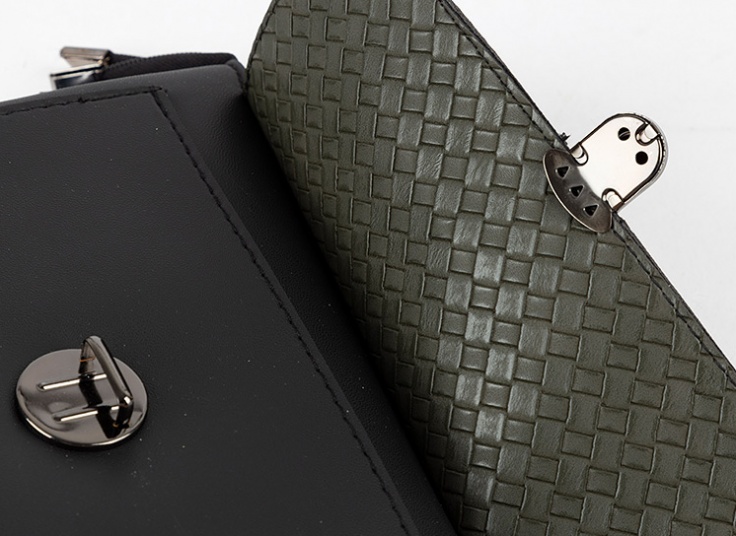 کیف دوشی زنانه Valentino