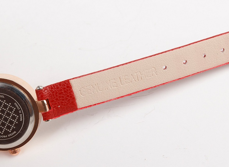 ساعت مچی نگین دار Cartisi