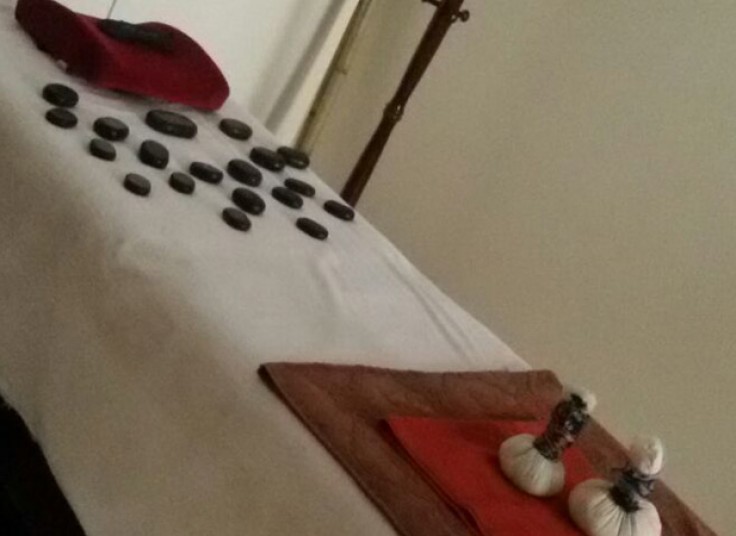 ماساژ پا مرکز آروما