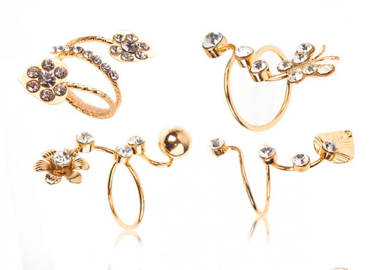 انگشتر پیچی