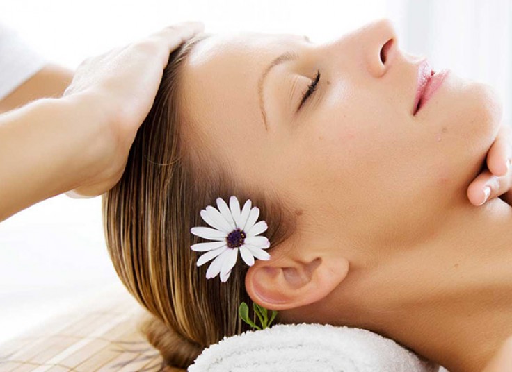 ماساژ صورت سالن زیبایی ارباب زاده