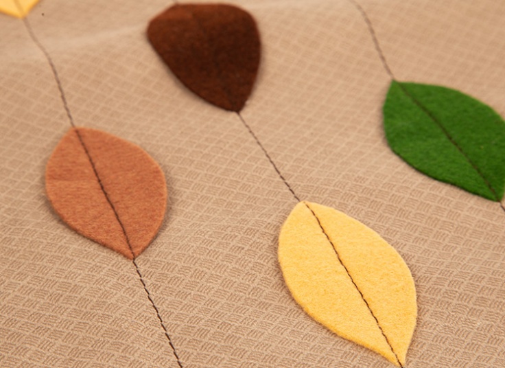 کوسن مخمل تکه دوزی