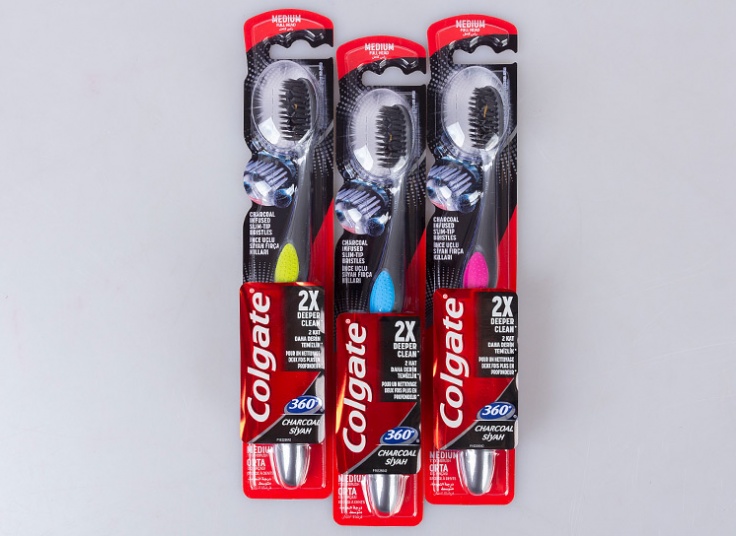 مسواک زغالی 360 Colgate
