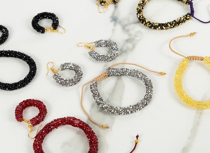 گوشواره و دستبند کریستالی