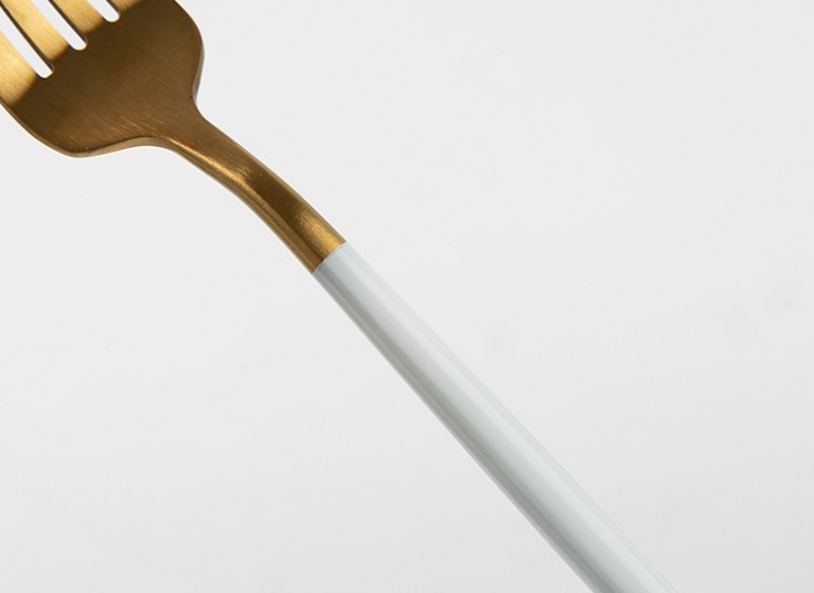 ست چهار پارچه قاشق چنگال طلایی