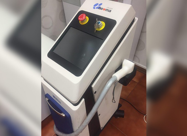 RF میکرودرم و هیدرودرم در مطب دکتر عبدالحسین زاده