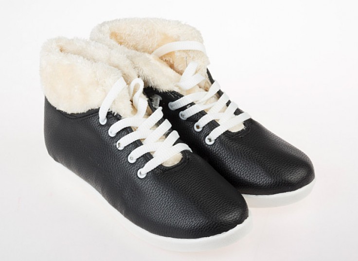 کفش خزدار زنانه