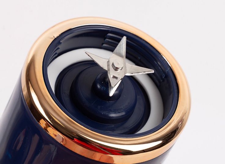 شیکر شارژی small juicer