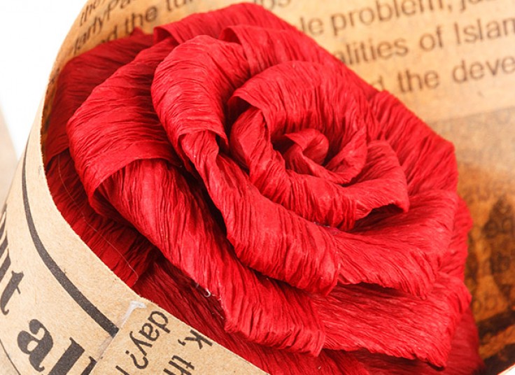 گل رز کاغذی