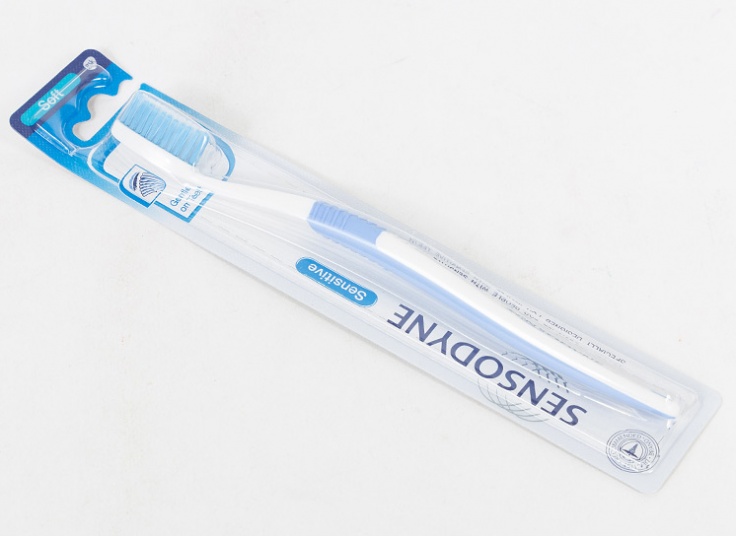 مسواک SENSODYNE مدل Sensitive Soft