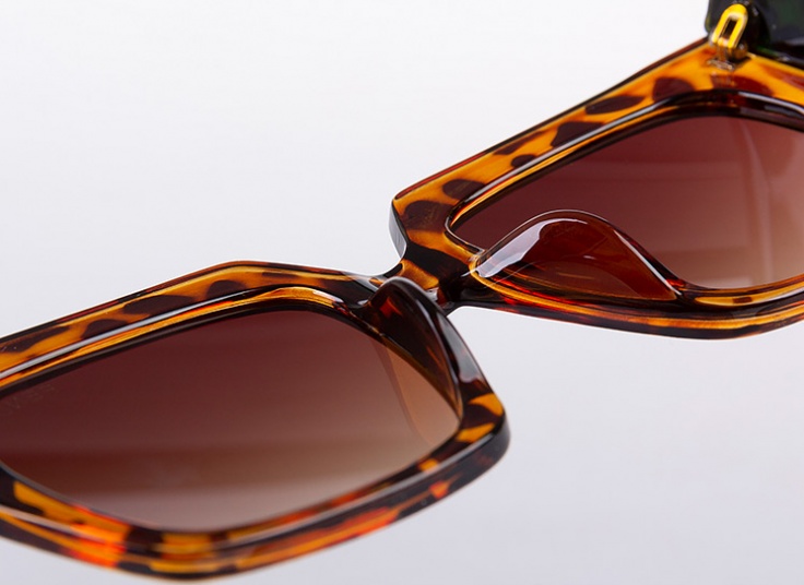 عینک آفتابی FENDI