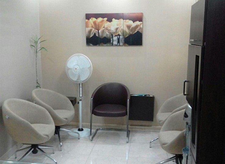 رفع چروک و خطوط و تیرگی دور چشم در مطب دکتر شکری