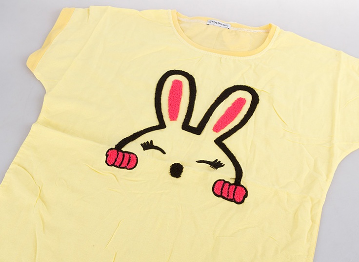 تیشرت طرح برجسته زنانه Madook