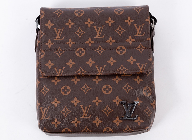 کیف دانشجویی LV