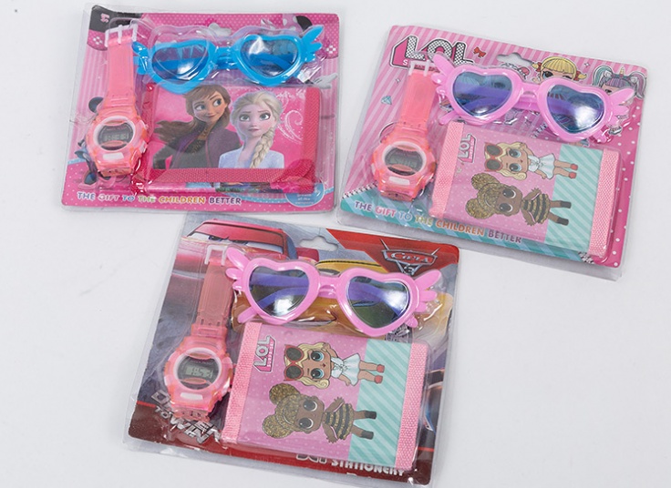 ست بچگانه ساعت و عینک و کیف