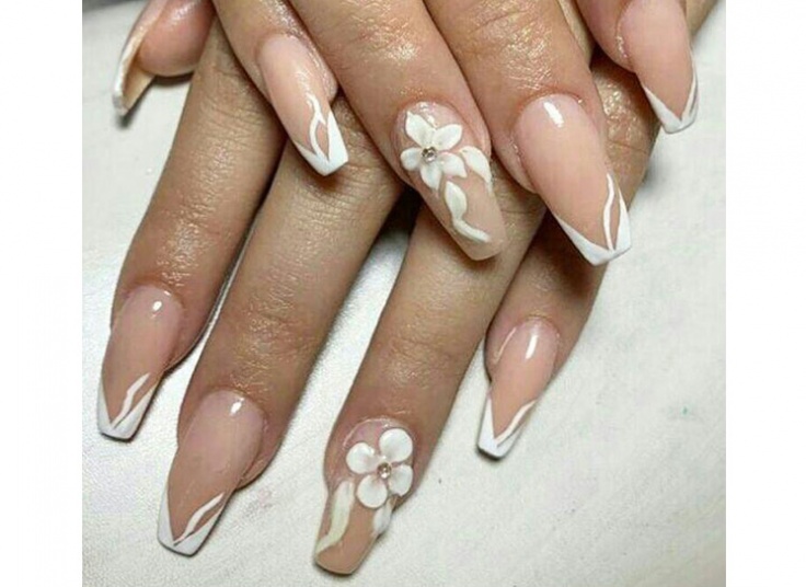 انواع طراحی ناخن ونوس دیانا