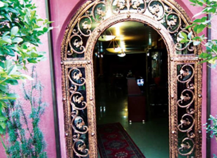 رستوران خانوادگی کوچه باغ