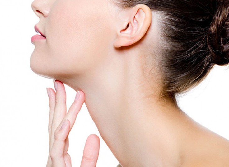 رفع غبغب در کلینیک آفتاب تابان