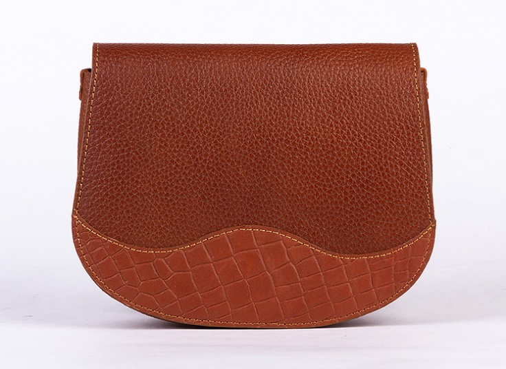 کیف دوشی چرم طبیعی زنانه Saddle