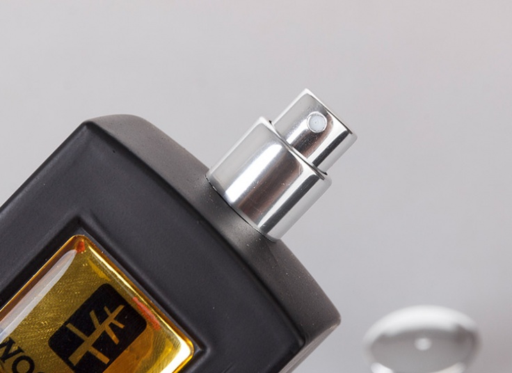 عطر و ادکلن کادویی WOODEN