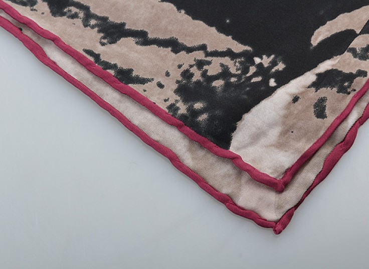 روسری ساتن Enrico Coveri