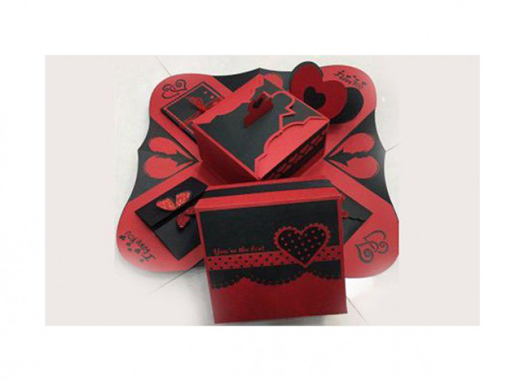 ورک شاپ جعبه کادویی سوپرایزی در هنرماندگار پارسی