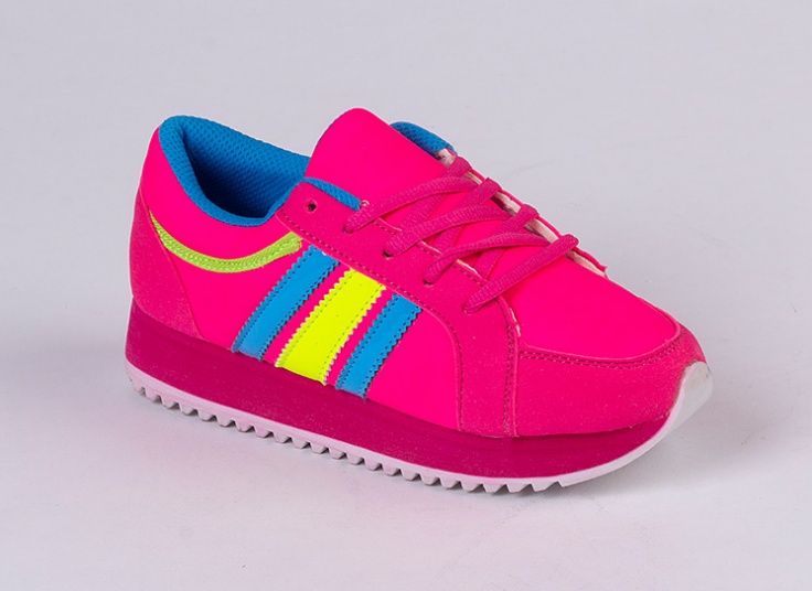 کفش کتانی زنانه adidas