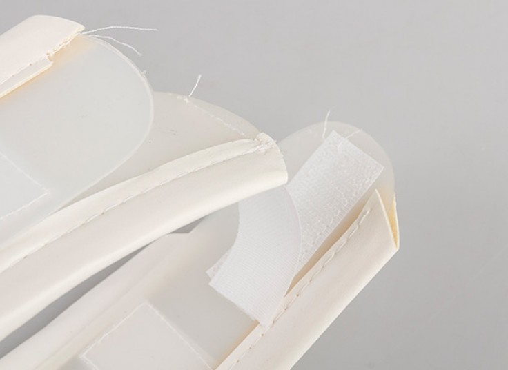 گردن بند طبی