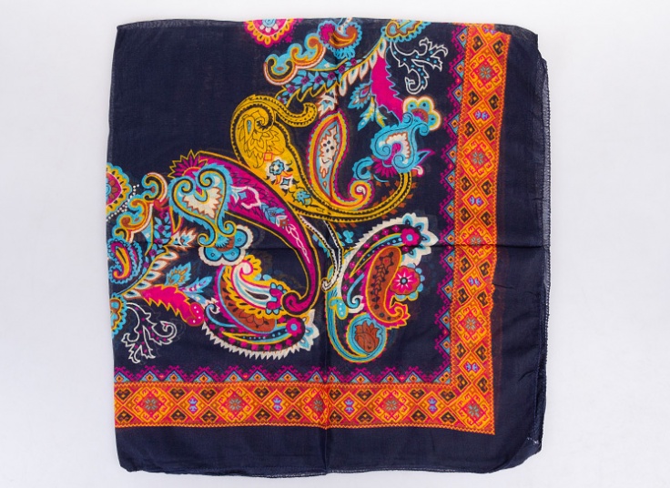 روسری نخی طرح اسلیمی