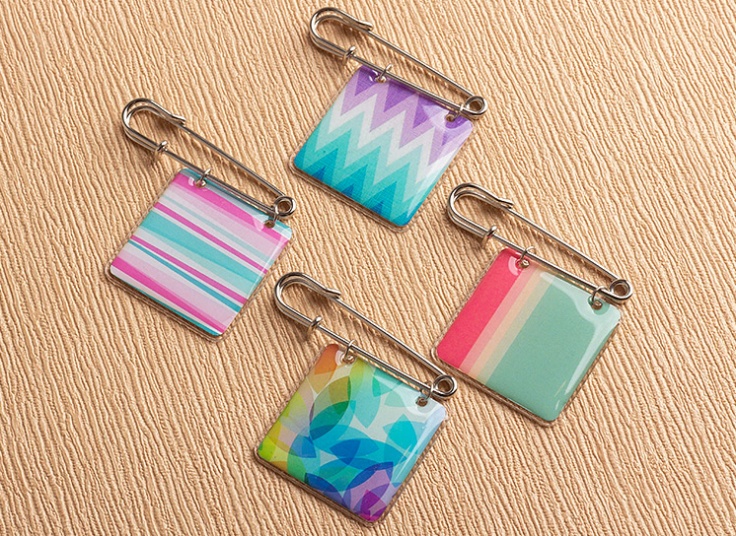 سنجاق سینه Square