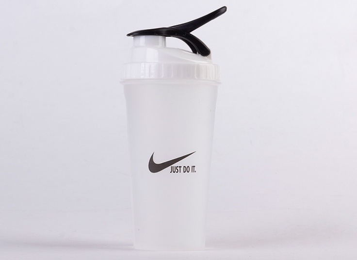 شیکر ورزشی طرح Nike