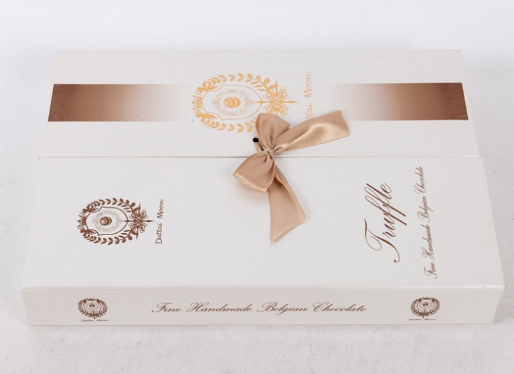 شکلات کادویی DUTTAI MOON