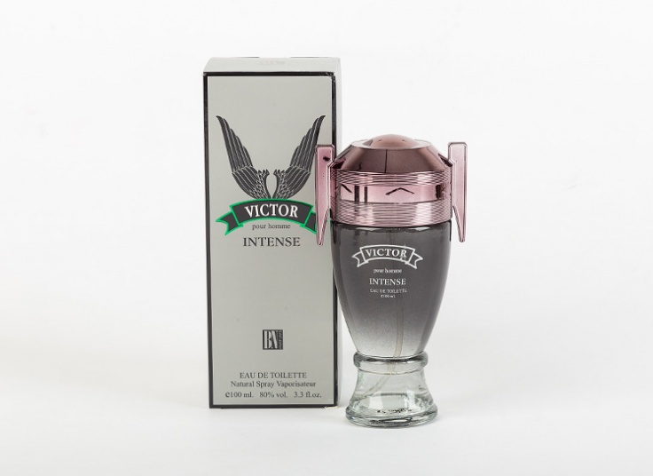 عطر و ادکلن Sniff و TRI