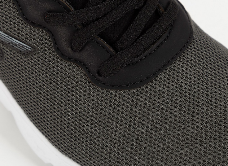 کتانی زنانه Skechers