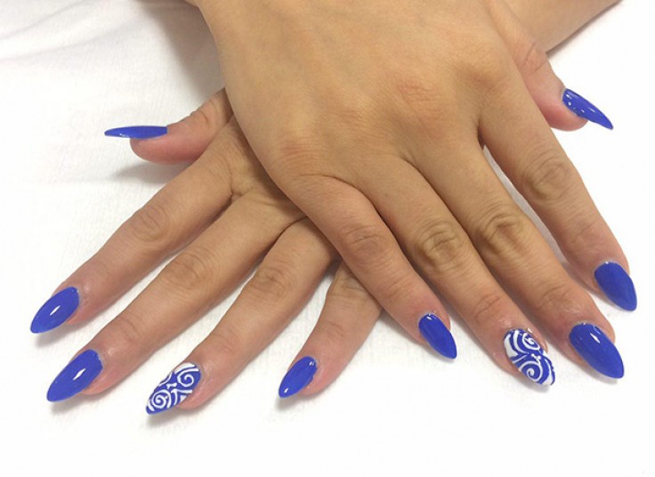 خدمات ناخن سالن زیبایی الی ناز