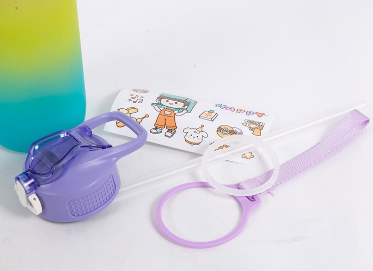 قمقمه نی‌دار سه‌رنگ